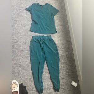 Green mandala scrubs